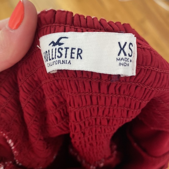 Red and White Hollister Romper! - Picture 3 of 3